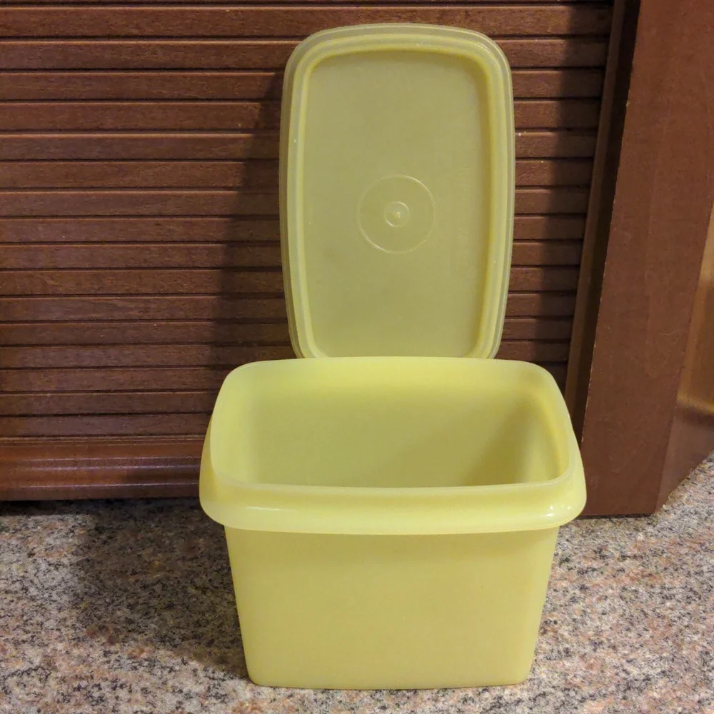 Vintage Tupperware Shelf Saver 1243-6 and Tupperware Gravy Shaker Cup 844-3